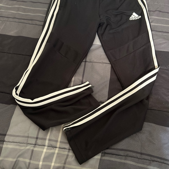 Adidas three white stripes joggers - Picture 1 of 6
